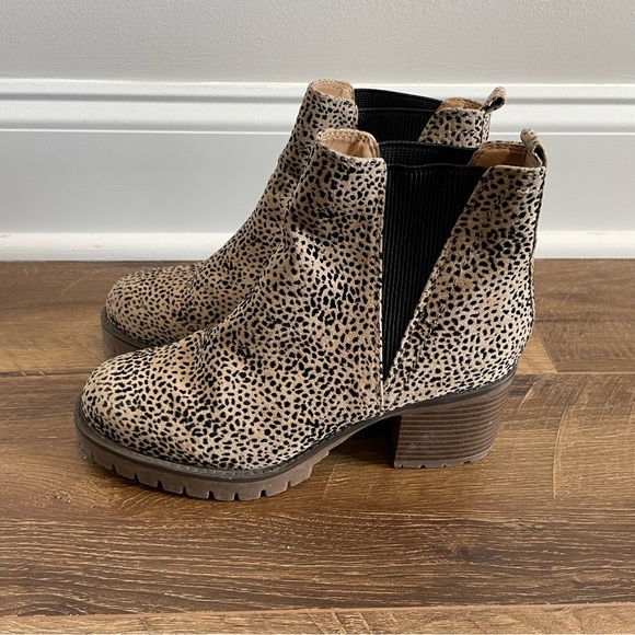 Altar'd State Boots Size 7M Cheetah Print Pull On Cheetah Print - Picture 7 of 9